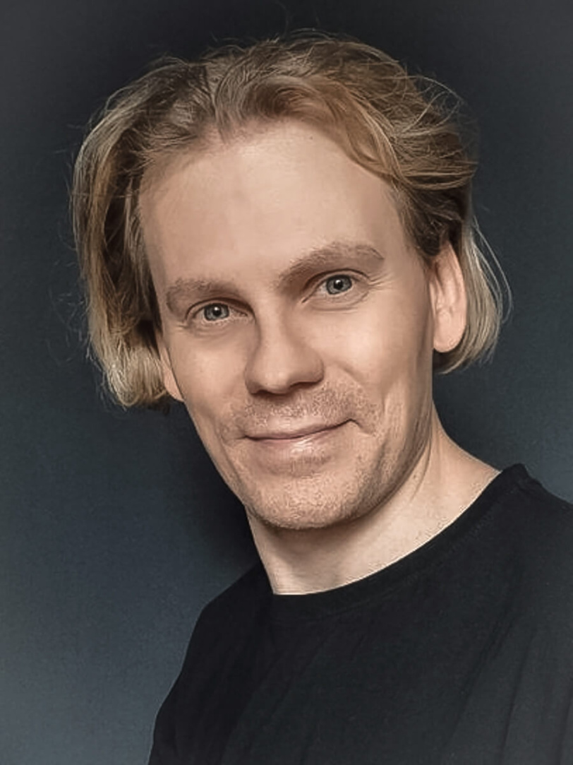 Сергей Ларин